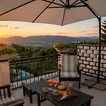 Ferienhaus Fattoria Cristina Family Duplex With Pool, Panoramic Terrace & Farm Animals - Bilo Rosa *