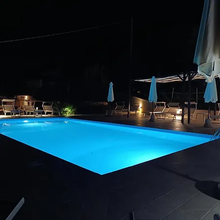 Semesterbostad Fattoria Cristina Family Duplex With Pool, Panoramic Terrace & Farm Animals - Bilo Rosa