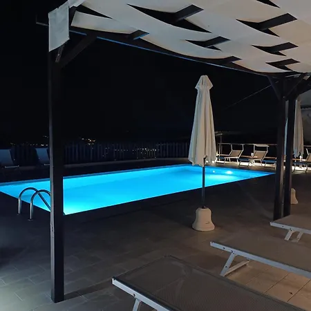 Semesterbostad Fattoria Cristina Family Duplex With Pool, Panoramic Terrace & Farm Animals - Bilo Rosa Castelnuovo Magra