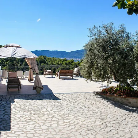 Fattoria Cristina Family Duplex With Pool, Panoramic Terrace & Farm Animals - Bilo Rosa Semesterbostad *