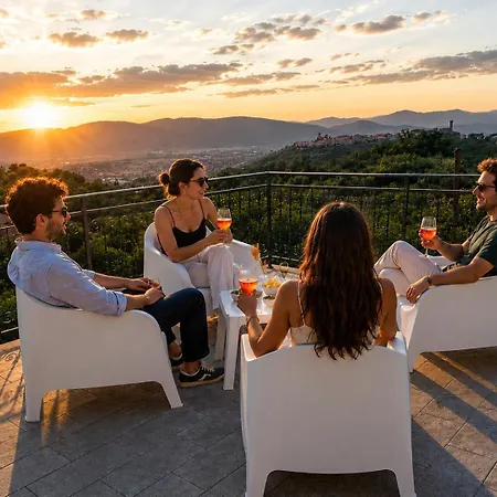 Fattoria Cristina Family Duplex With Pool, Panoramic Terrace & Farm Animals - Bilo Rosa Semesterbostad Castelnuovo Magra