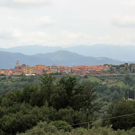Semesterbostad Fattoria Cristina Family Duplex With Pool, Panoramic Terrace & Farm Animals - Bilo Rosa Castelnuovo Magra
